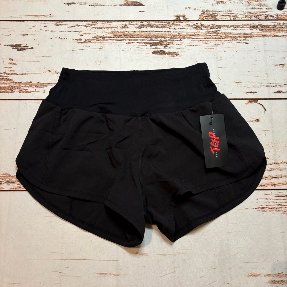 Black Women's Shorts Size Small NWT